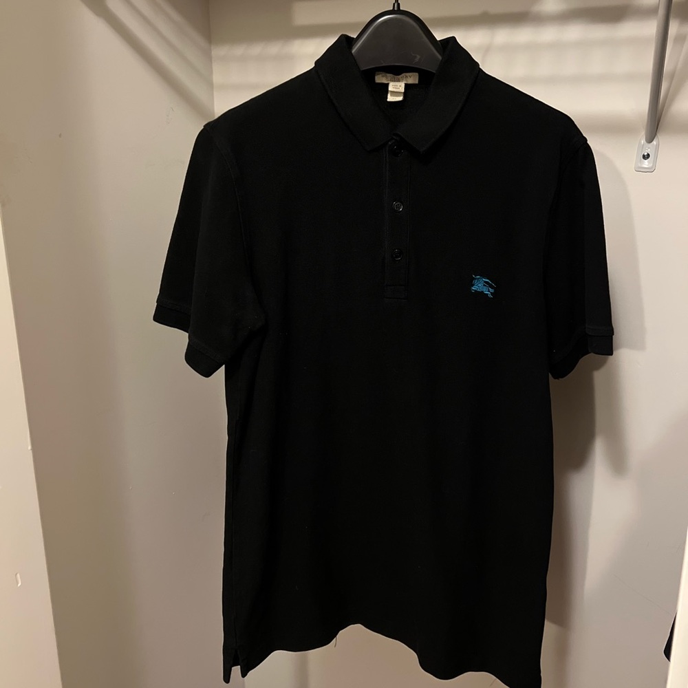 MENS BURBERRY POLO SIZE MEDIUM